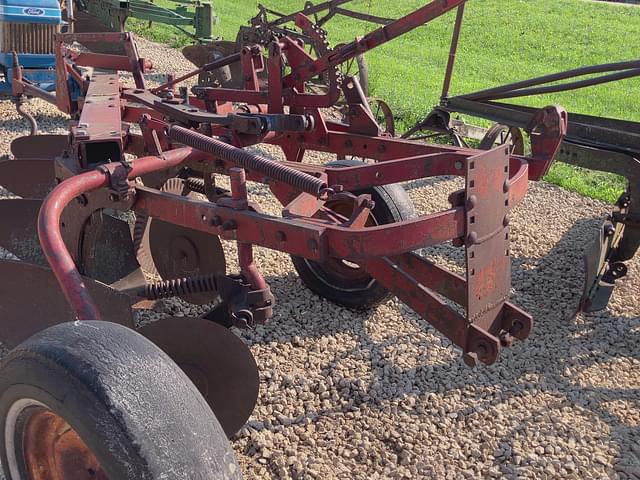 Image of International Harvester 70 equipment image 4
