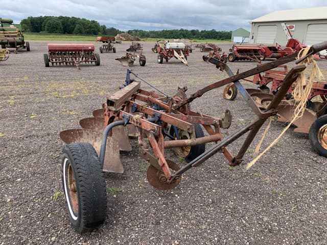 Image of International Harvester 70 equipment image 3