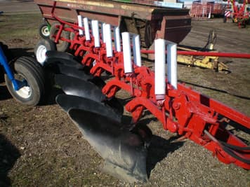 Main image International Harvester 700
