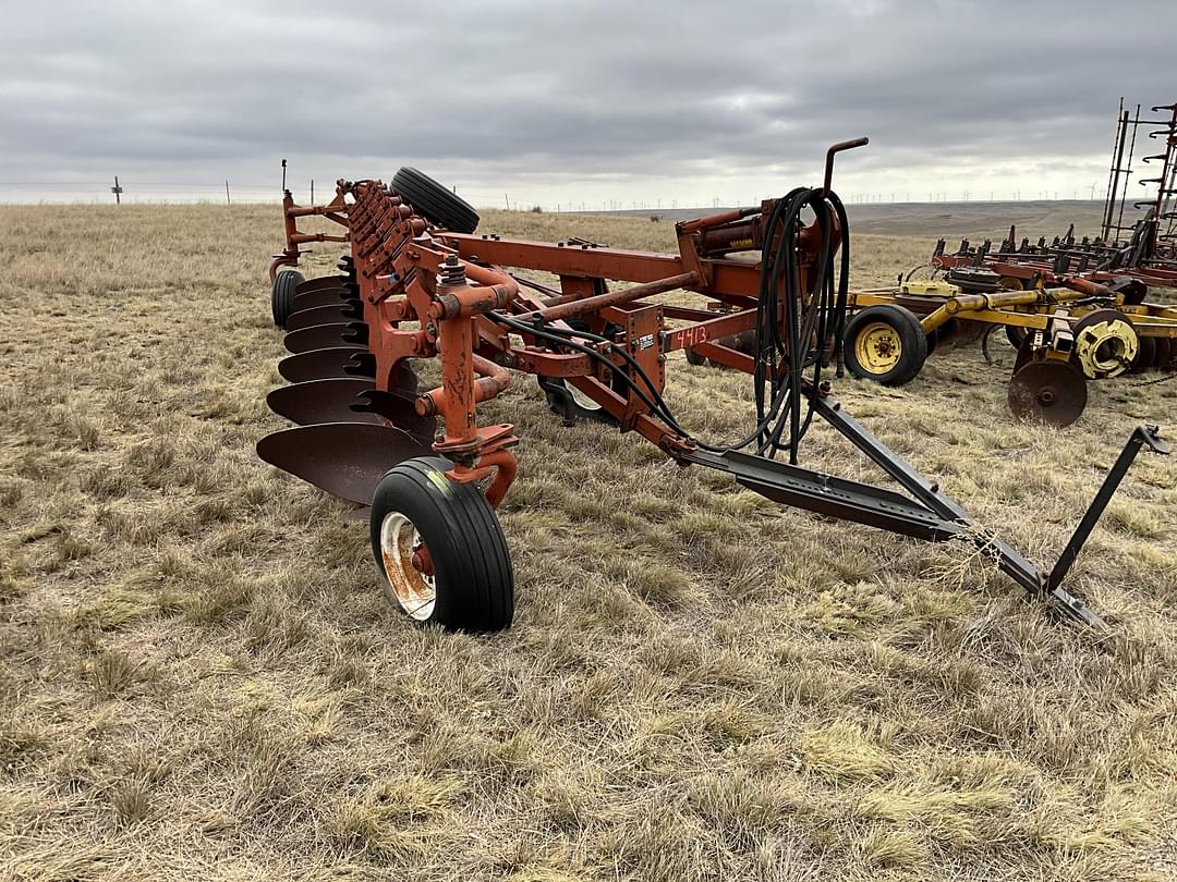 Image of International Harvester 700 Primary image