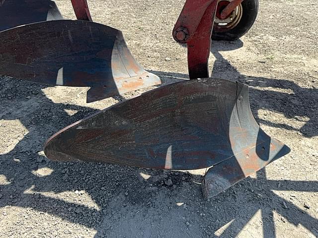 Image of International Harvester 700 equipment image 4