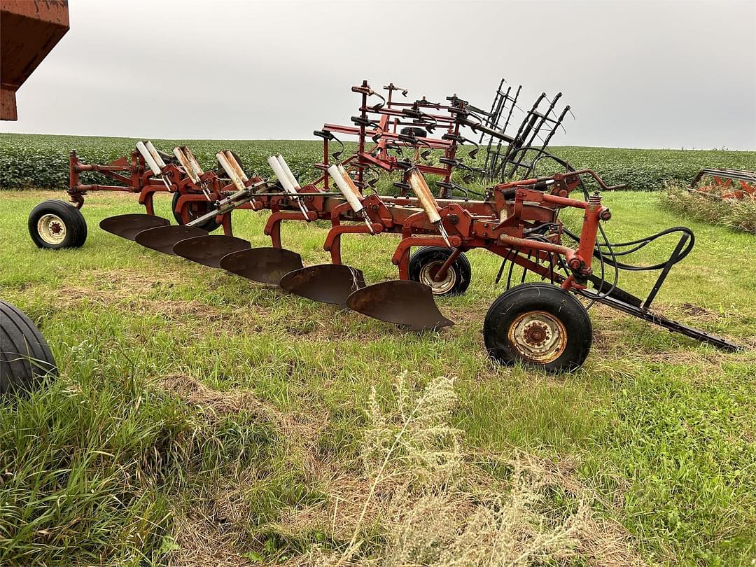 Image of International Harvester 700 Primary image