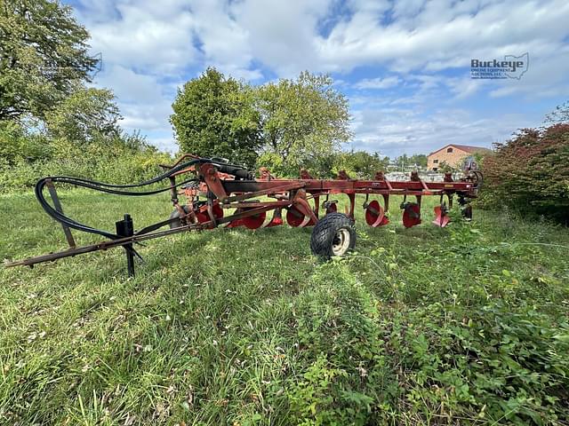 Image of International Harvester 700 equipment image 1