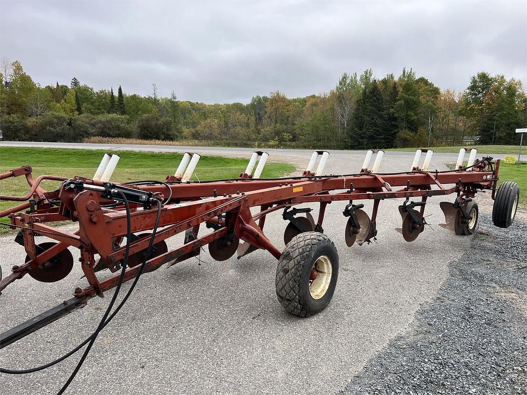 Image of International Harvester 700 Primary image