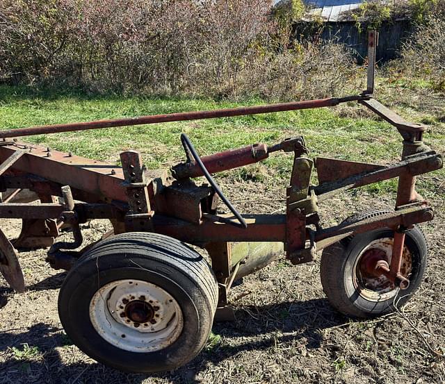 Image of International Harvester 700 equipment image 4