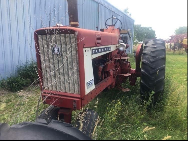 Main image International Harvester 706
