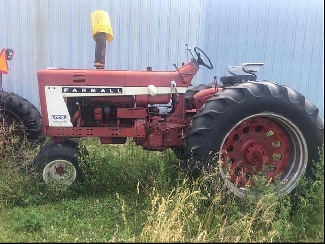 Image of International Harvester 706 equipment image 2