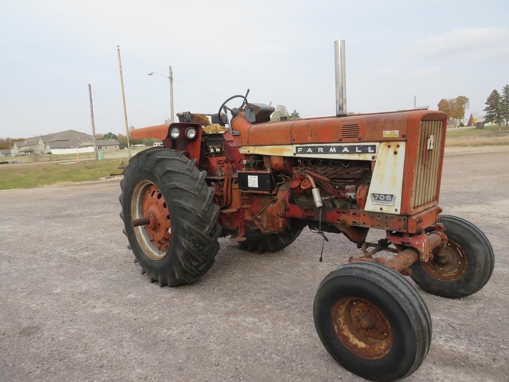 Image of International Harvester 706 Primary image