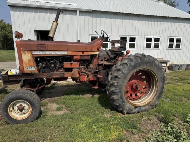 Image of International Harvester 706 equipment image 2
