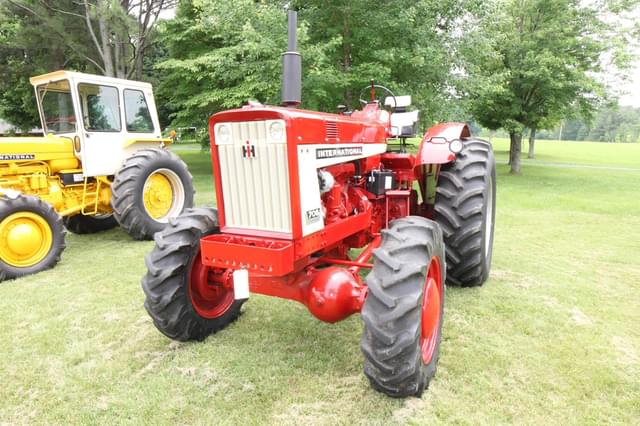 Image of International Harvester 706 equipment image 2