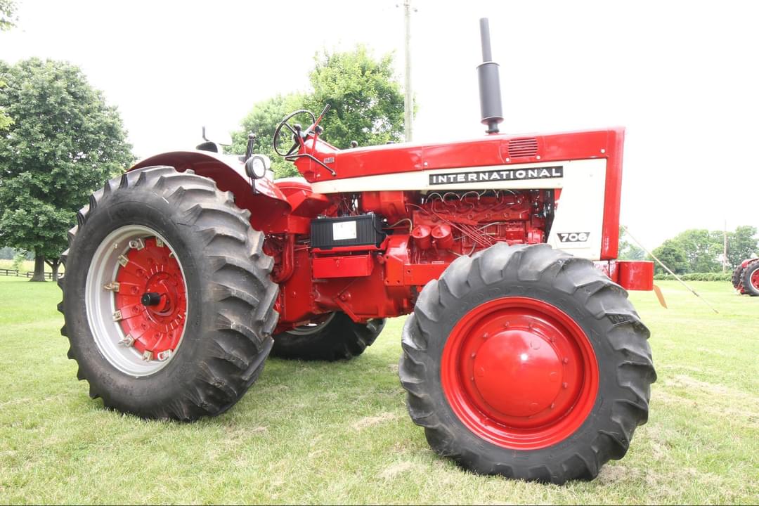 Image of International Harvester 706 Primary image