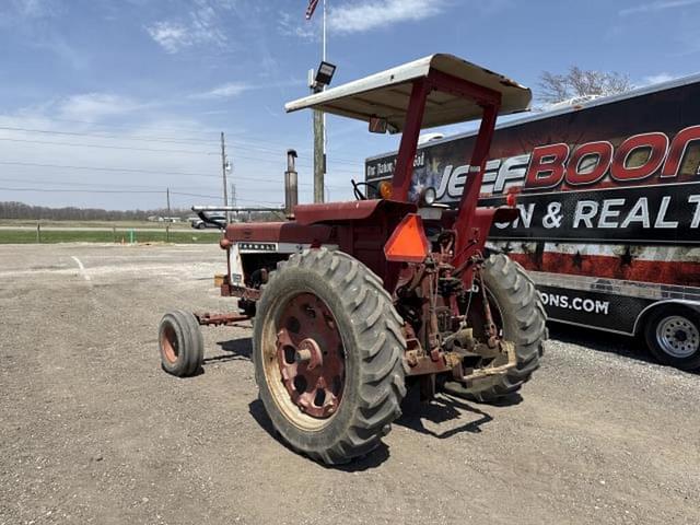Image of International Harvester 706 equipment image 1