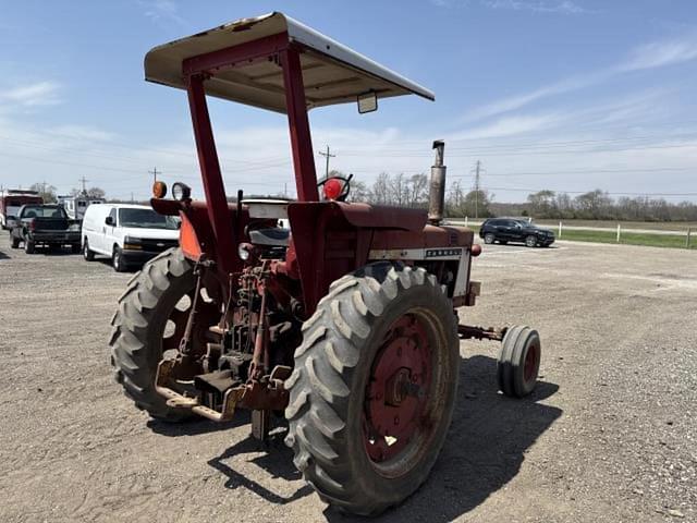 Image of International Harvester 706 equipment image 2