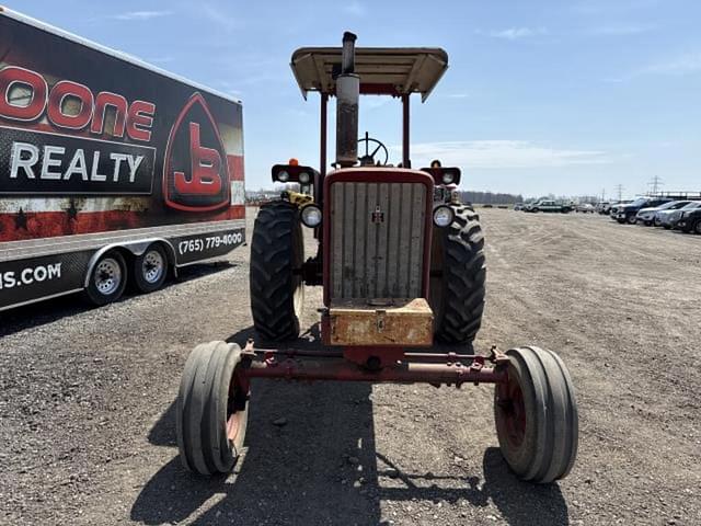 Image of International Harvester 706 equipment image 4
