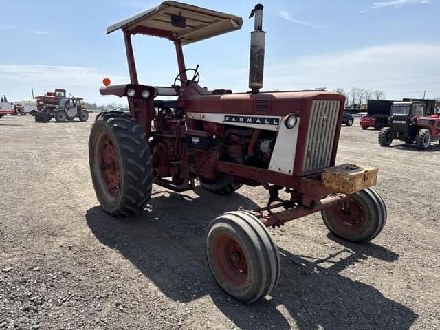 Image of International Harvester 706 equipment image 3
