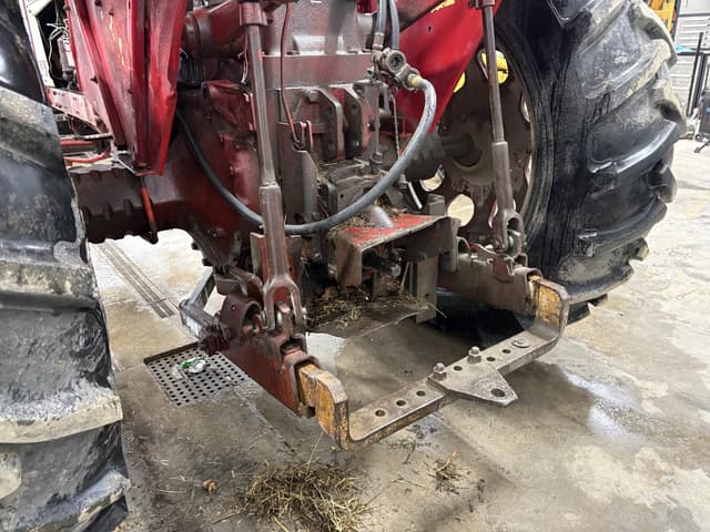 Image of International Harvester 706 equipment image 3