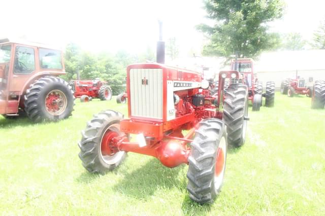 Image of International Harvester 706 equipment image 2