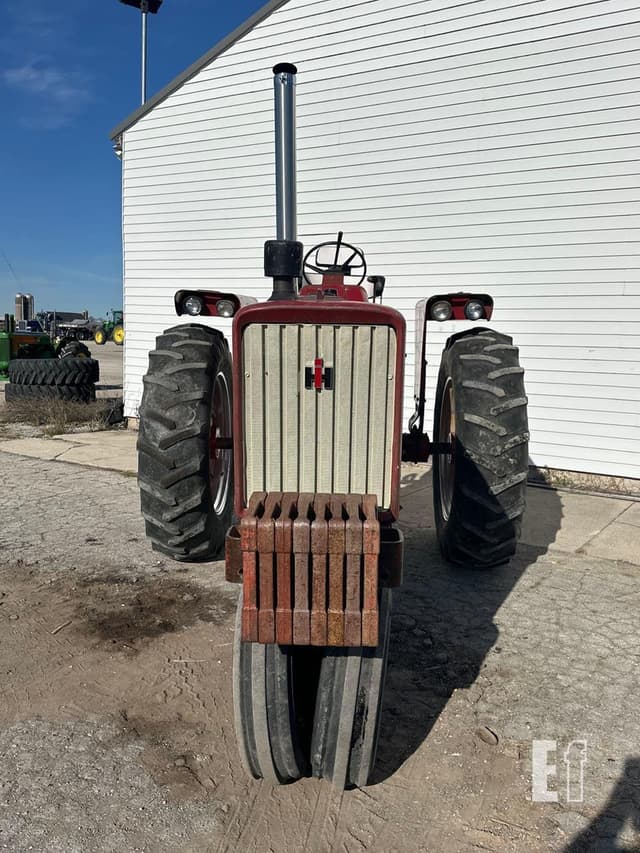 Image of International Harvester 706 equipment image 1