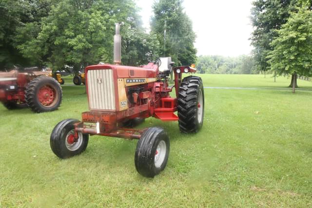 Image of International Harvester 706 equipment image 2