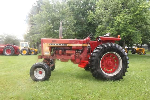 Image of International Harvester 706 equipment image 3