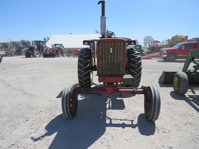 Image of International Harvester 706 equipment image 1