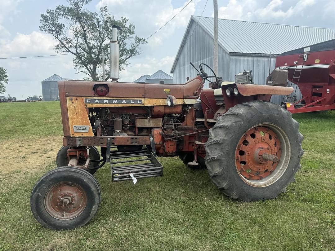 Image of International Harvester 706 Primary image