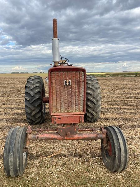 Image of International Harvester 706 equipment image 1