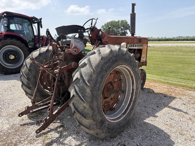Image of International Harvester 706 equipment image 2