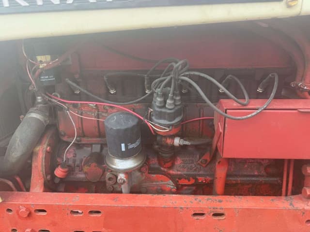 Image of International Harvester 706 equipment image 2