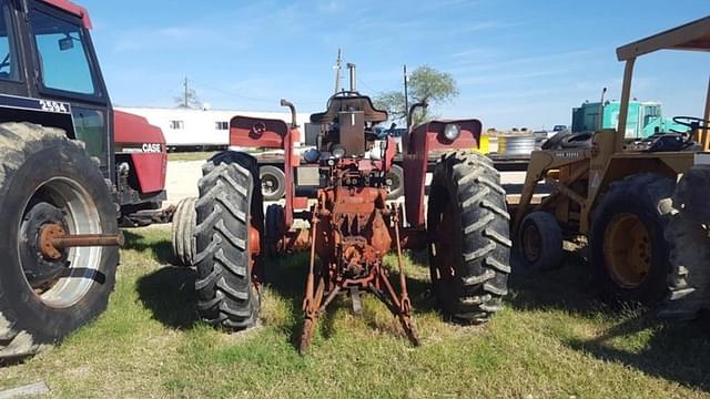 Image of International Harvester 706 equipment image 3