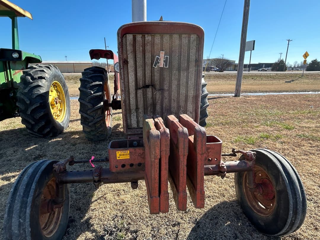 Image of International Harvester 706 Primary image