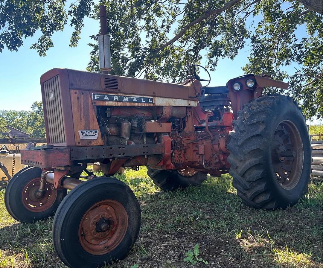 Image of International Harvester 706 Primary image