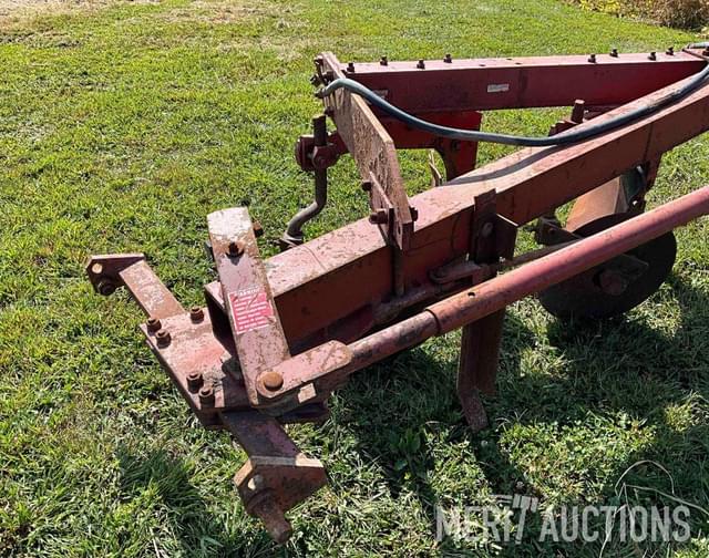 Image of International Harvester 710 equipment image 1