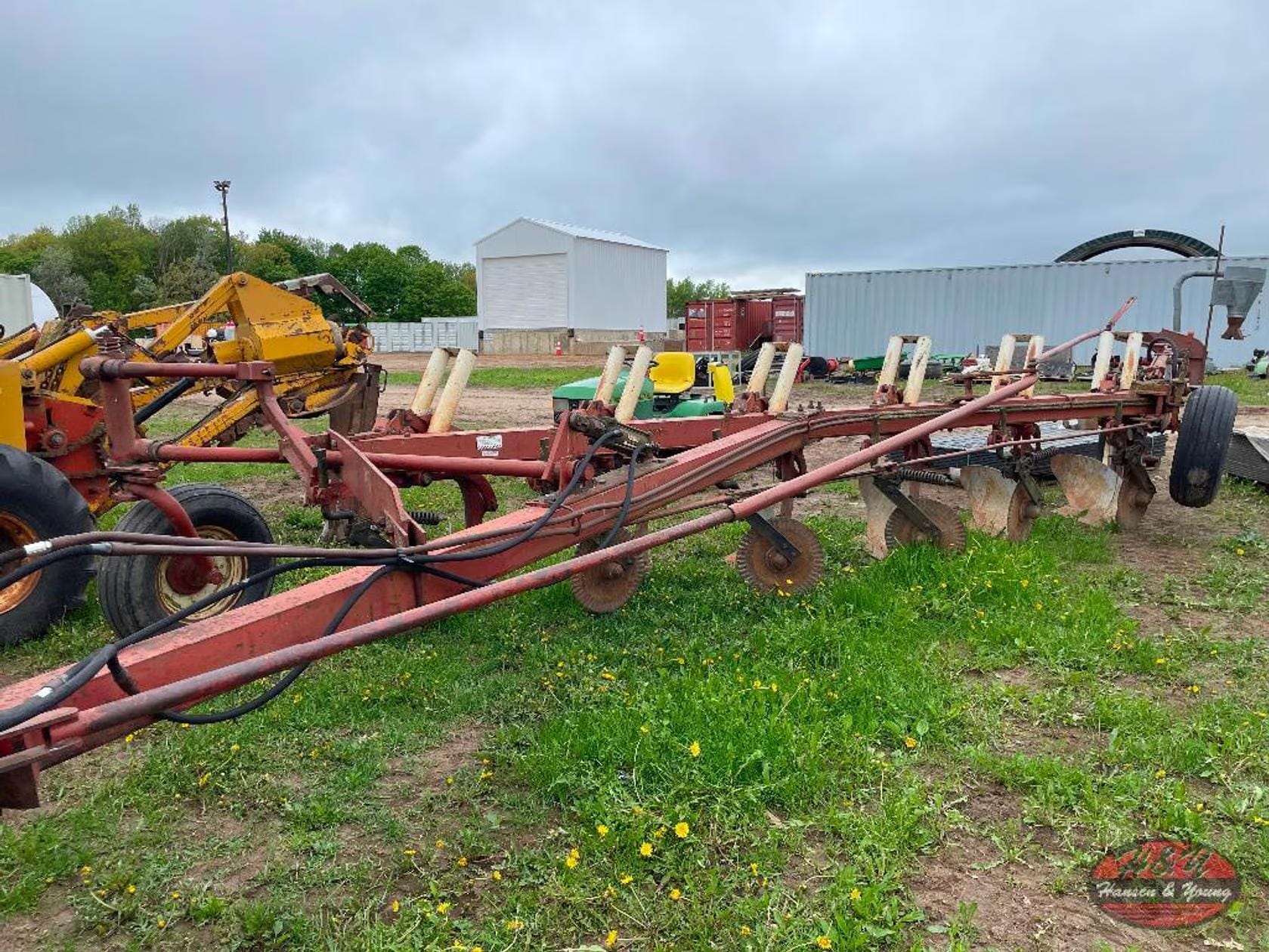 International Harvester 710 Equipment Image0