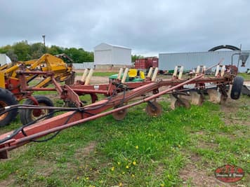 Main image International Harvester 710