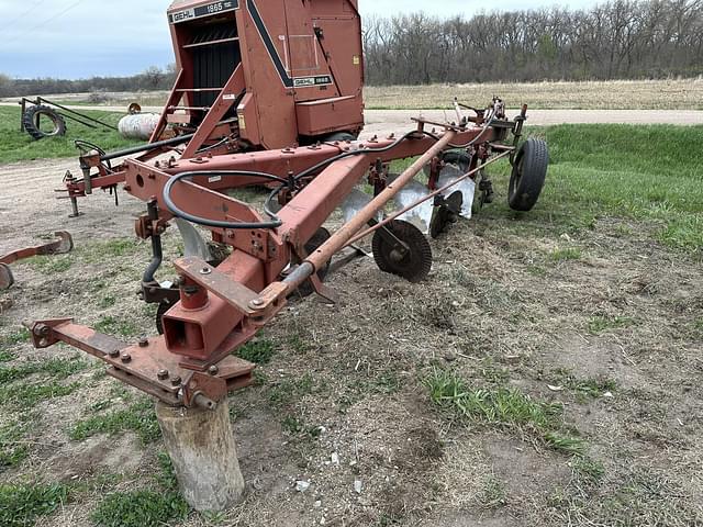 Image of International Harvester 710 equipment image 4