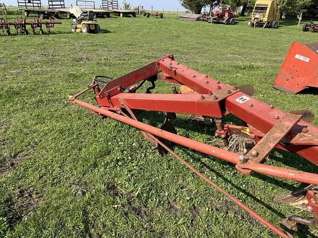 Image of International Harvester 710 equipment image 2