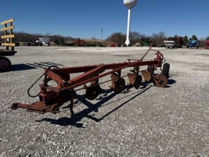 International Harvester 710 Image