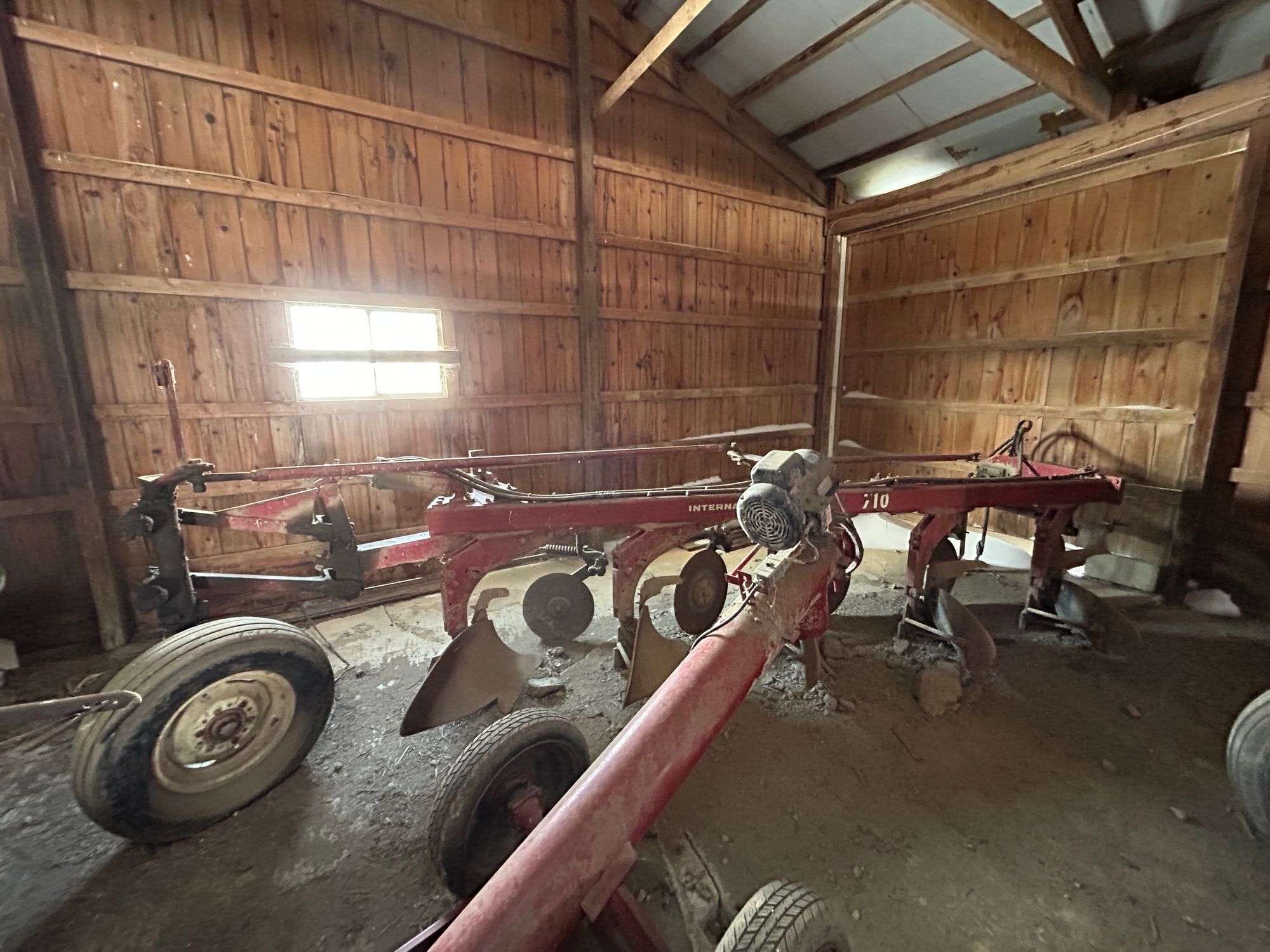 International Harvester 710 Equipment Image0