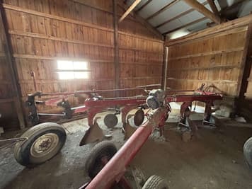 Main image International Harvester 710