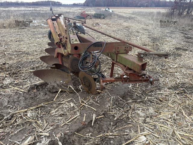 Image of International Harvester 720 equipment image 3