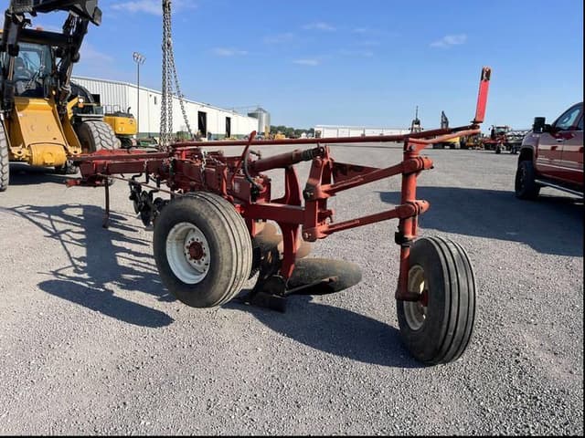 Image of International Harvester 720 equipment image 4