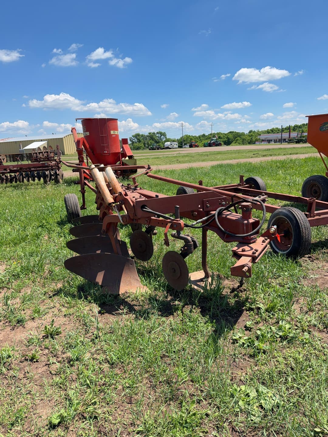 Image of International Harvester 720 Primary image
