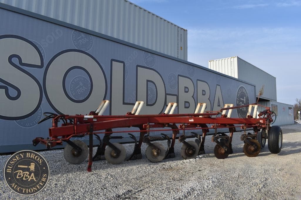 Image of International Harvester 720 Primary image