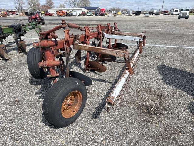 Image of International Harvester 720 equipment image 2