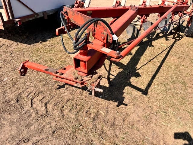 Image of International Harvester 720 equipment image 1