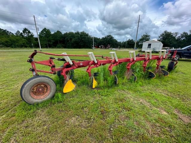 Image of International Harvester 720 equipment image 4