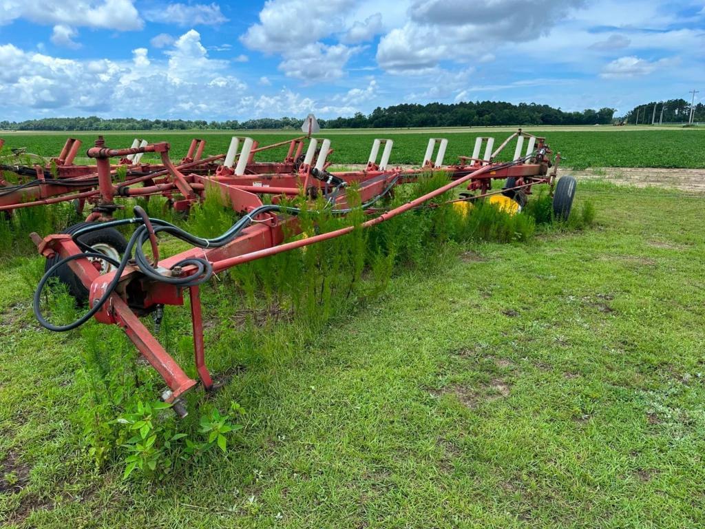Image of International Harvester 720 Primary image