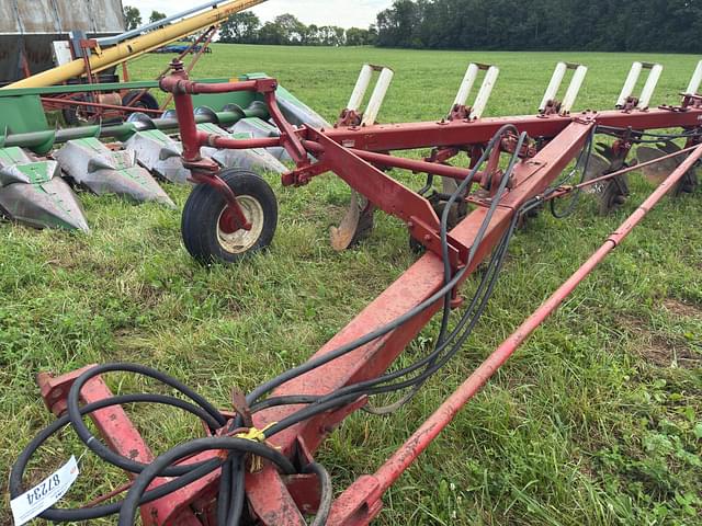 Image of International Harvester 720 equipment image 4