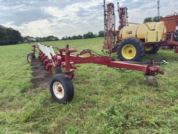 Main image International Harvester 720